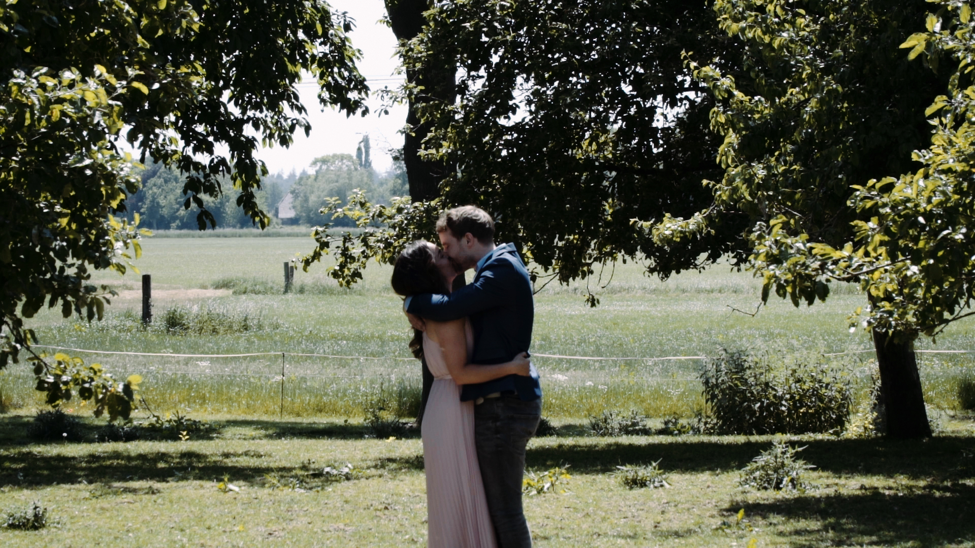Loveshoot video voor je bruiloft door videograaf Jahra uit Apeldoorn